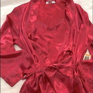 NWT Robe- NWOT Chemise Set